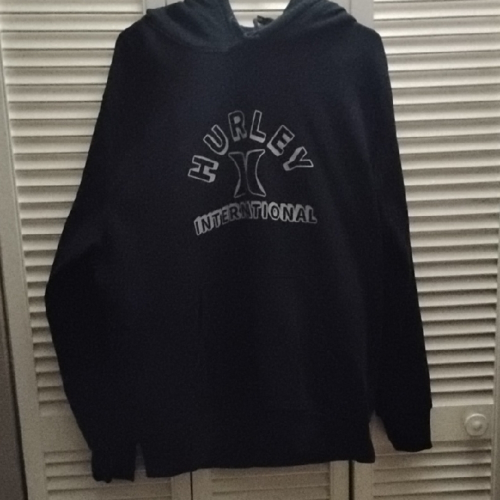 Hurley Black Pullover Hoodie Sweatshirt BRAND NEW NEVER WORN. SMOKE FREE HOUSEHO